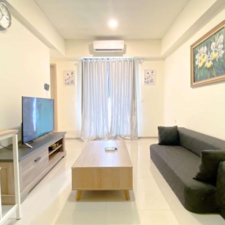 Comfortable Living 2Br At Meikarta Apartment By Travelio Cikarang Exterior foto