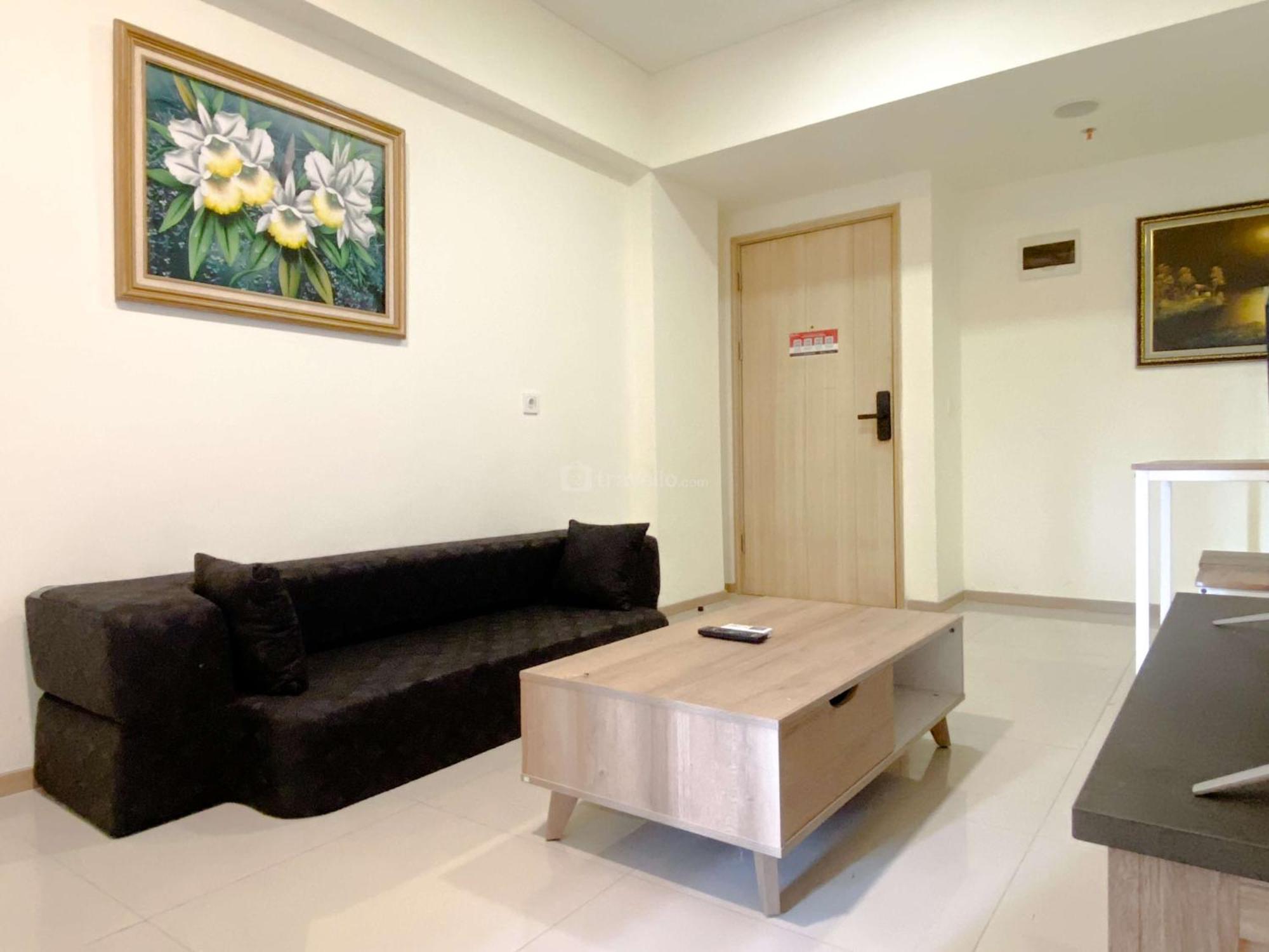 Comfortable Living 2Br At Meikarta Apartment By Travelio Cikarang Exterior foto